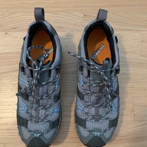 Merrell hiking shoes size 8